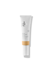 Load image into Gallery viewer, Oil Free Tinted Primer in Light Medium